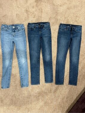 GAP Girls Three-Pack Skinny Jeans in Light Blue, Medium Blue & Dark Blue